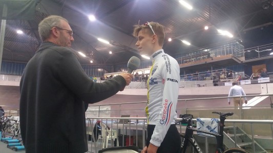 Siebe Deweirdt onklopbaar op de piste te Gent cyclingsite.be